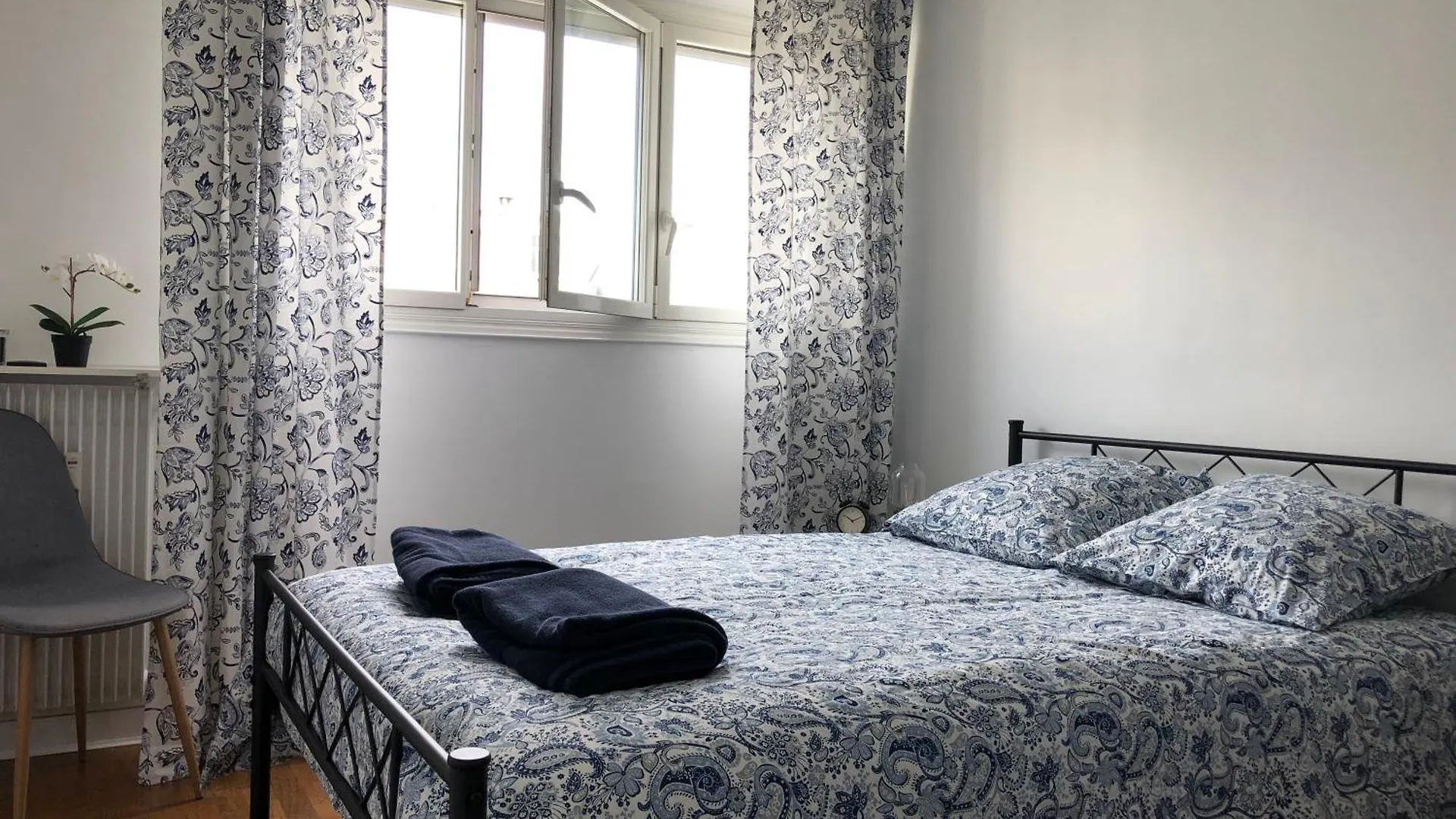 Familial Daguerre Apartment Paris